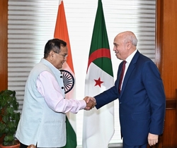 Ambassador received by the Honourable Minister of State for External Affairs and Education